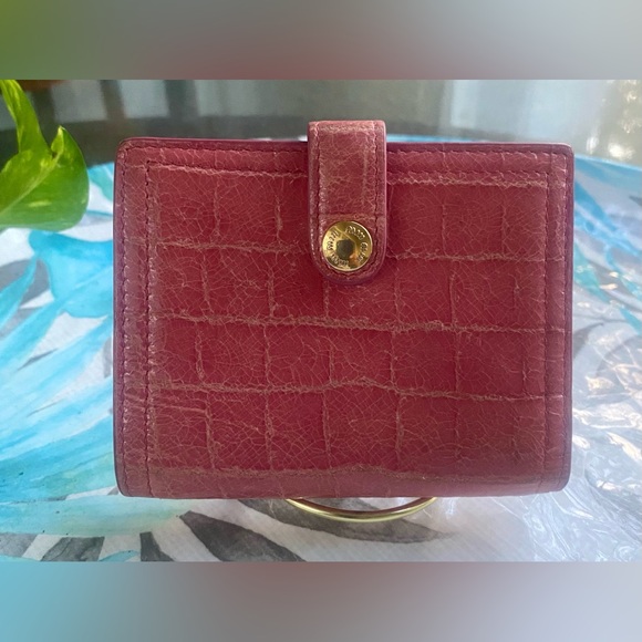 MIU MIU Pink Croc Trifold Wallet | - Picture 2 of 14
